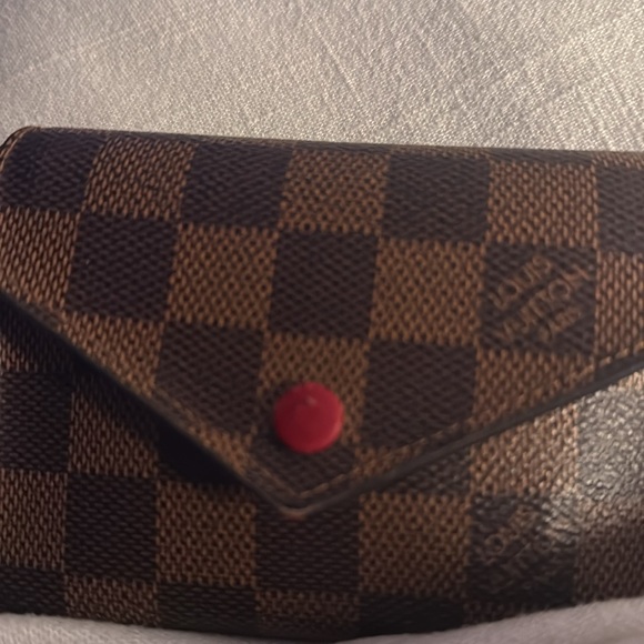 LV Victorine Wallet - Picture 11 of 11